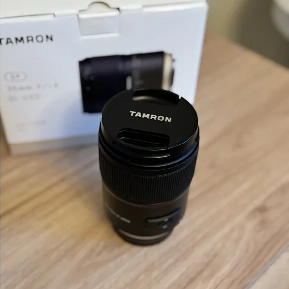 Black Camera Lens - Picture 2 of 6